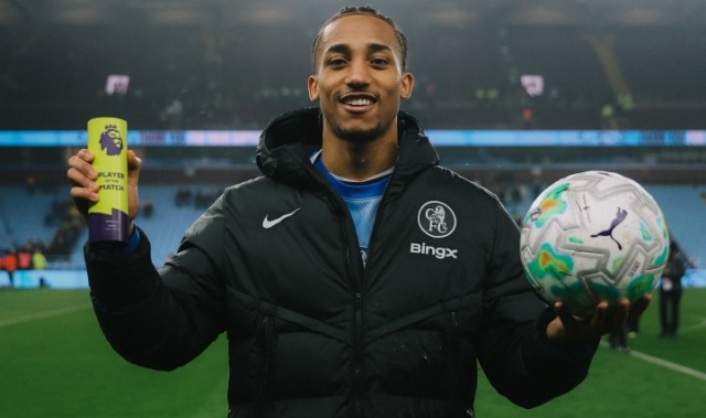 开云体育APP-去年回本今年起飞！24岁佩德罗3射1传赛季17球9助 蓝军砸了6370万