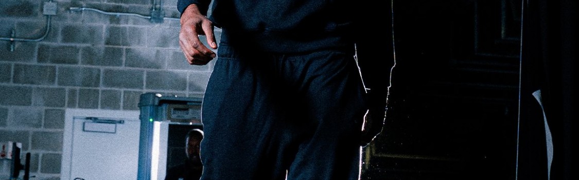 开云APP-莱纳德23分8篮板快船逆转战胜勇士，加兰上演首秀12分2助攻