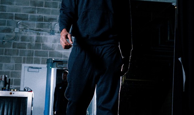 开云APP-莱纳德23分8篮板快船逆转战胜勇士，加兰上演首秀12分2助攻