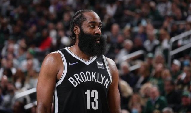 开云体育APP-篮网低迷症结在哈登！场均3罚18分 真被新规削弱？