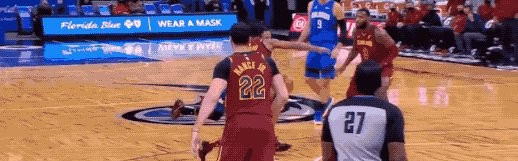 开云体育官网-富尔茨十字韧带撕裂赛季报销 命运真的对他太残忍